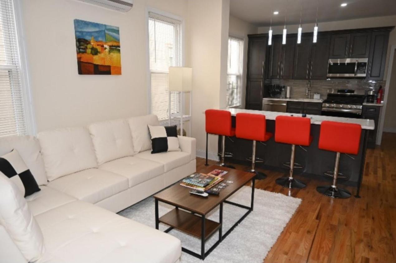 Апартаменти Ooohlala! 2 Beds And 2 Full Baths W/Free Parking Ньюарк Екстер'єр фото