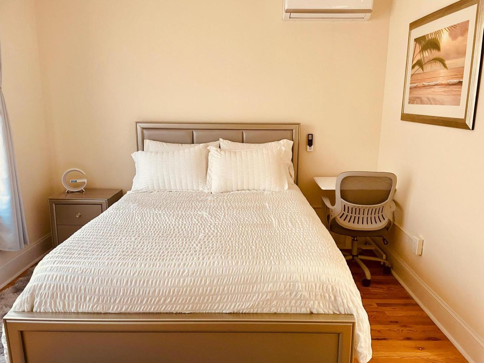 Апартаменти Ooohlala! 2 Beds And 2 Full Baths W/Free Parking Ньюарк Екстер'єр фото