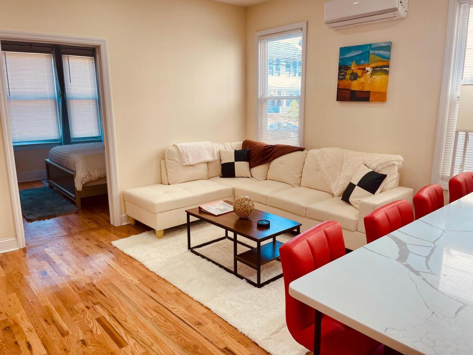 Апартаменти Ooohlala! 2 Beds And 2 Full Baths W/Free Parking Ньюарк Екстер'єр фото