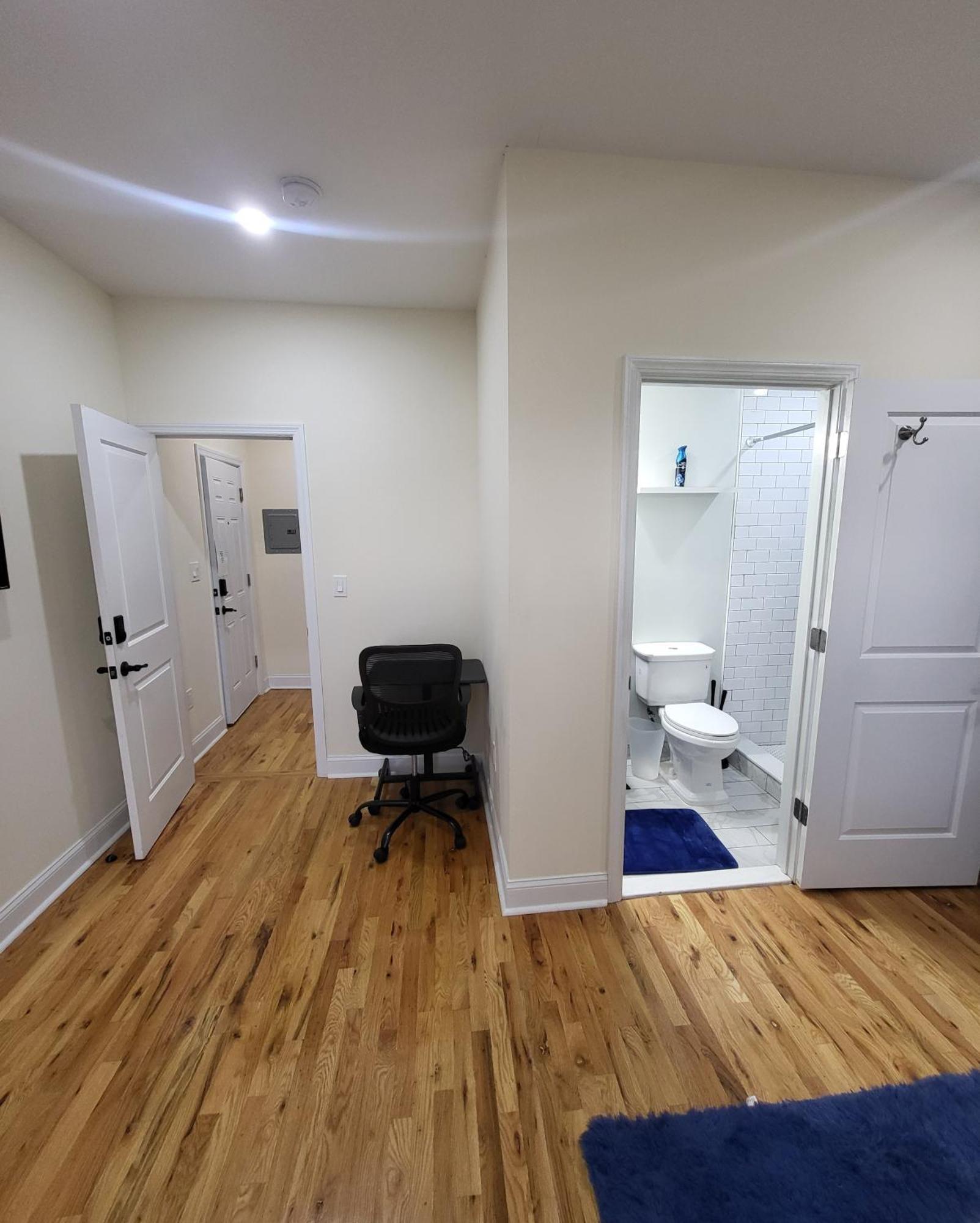 Апартаменти Ooohlala! 2 Beds And 2 Full Baths W/Free Parking Ньюарк Екстер'єр фото
